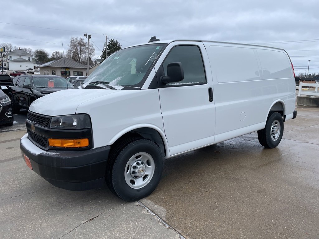 New 2025 Chevrolet Express 3500 w/ Driver Convenience Package image 1