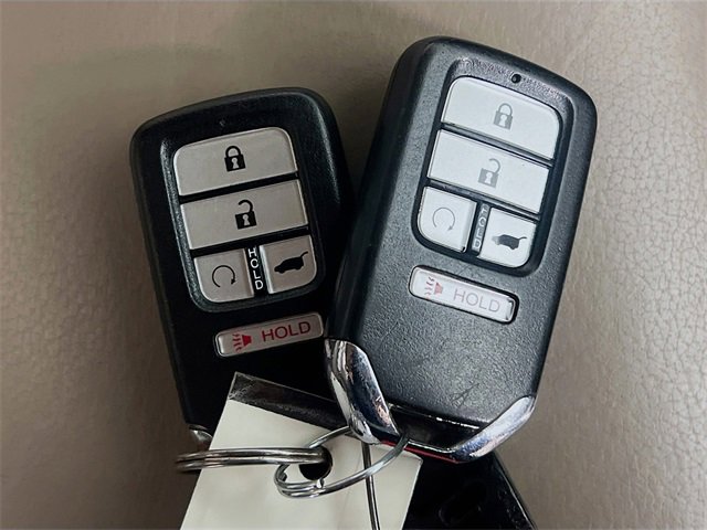 Used 2018 Honda Pilot Touring image 32