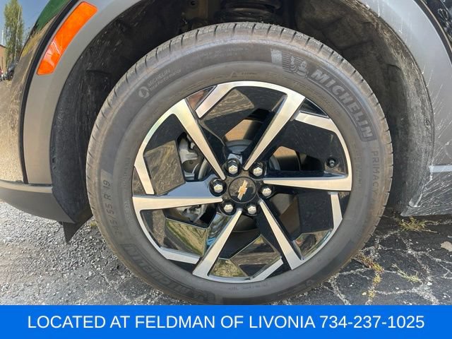 Certified 2025 Chevrolet Equinox EV LT FWD image 5