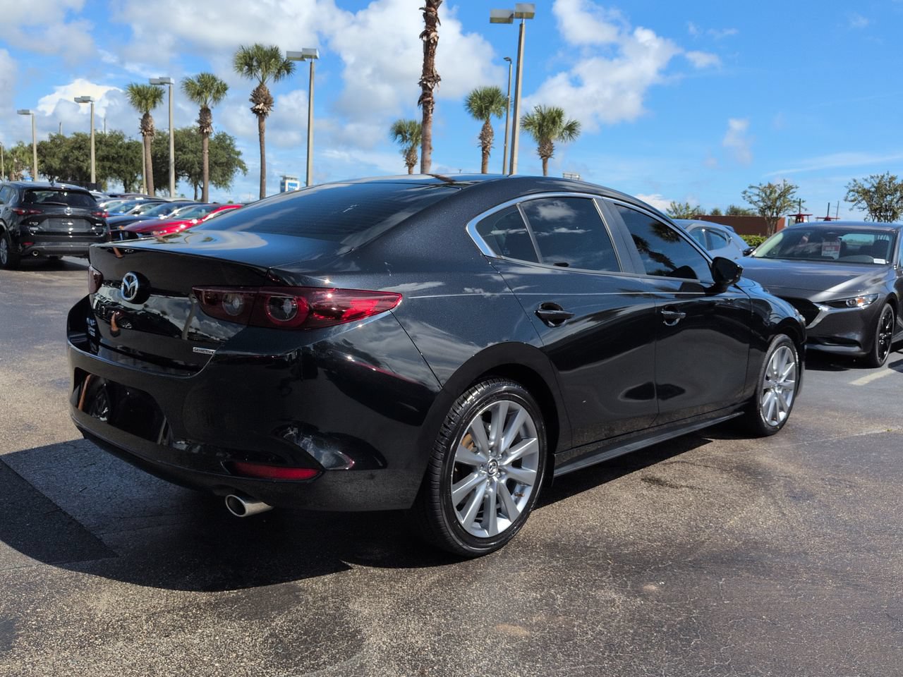 Used 2023 MAZDA MAZDA3 s FWD image 4