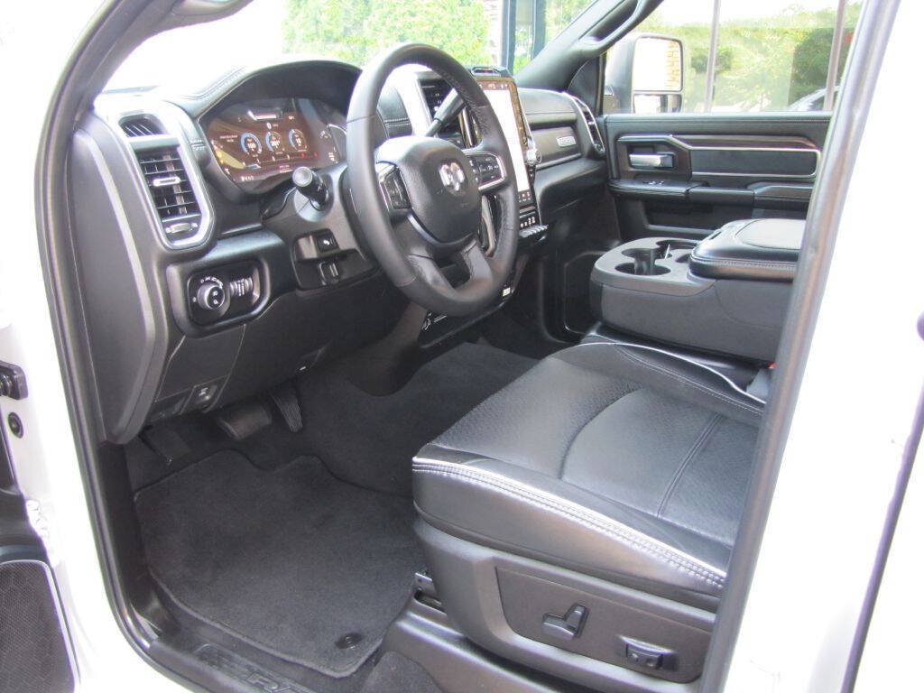 Used 2026 RAM 2500 Laramie AWD/4WD image 13
