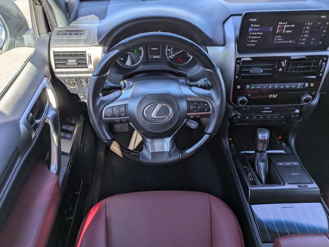 Used 2023 Lexus GX 460 Premium w/ Premium Package image 16