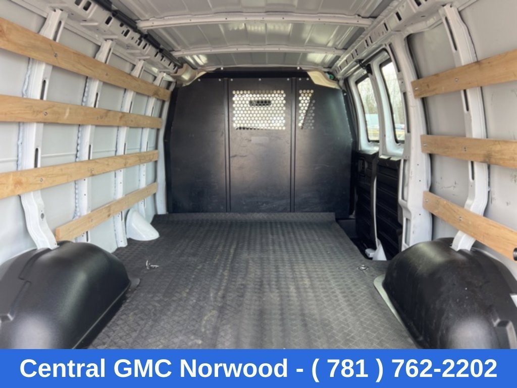 Used 2025 Chevrolet Express 2500 w/ Driver Convenience Package RWD image 12