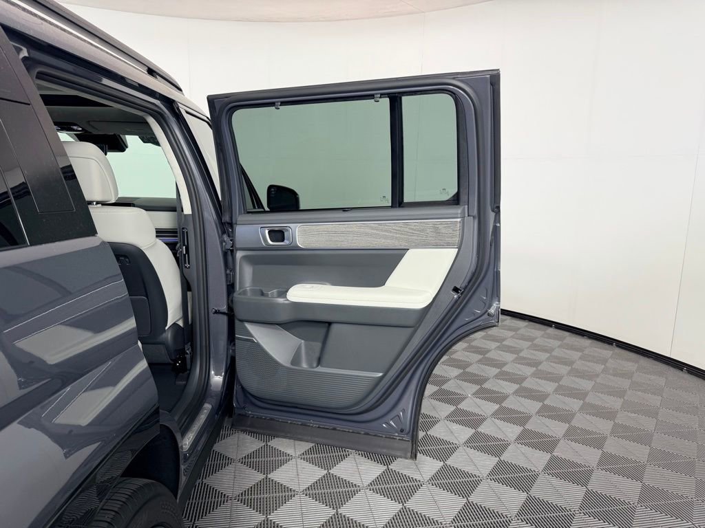 Used 2025 Hyundai Santa Fe Calligraphy AWD/4WD image 29