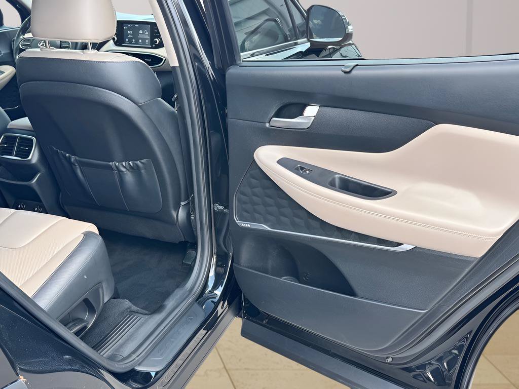 Used 2020 Hyundai Santa Fe SEL w/ Convenience + Premium Package FWD image 16