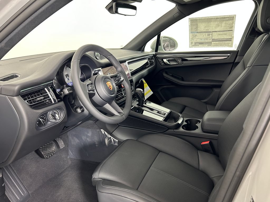 New 2026 Porsche Macan S AWD/4WD image 4