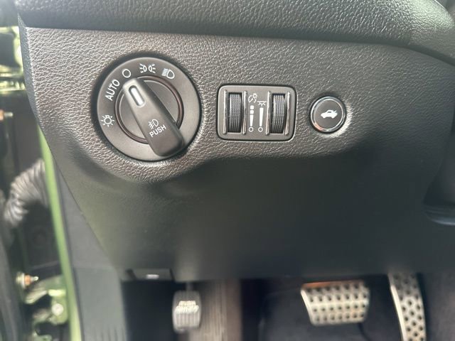 Used 2018 Dodge Challenger GT w/ Driver Convenience Group image 12