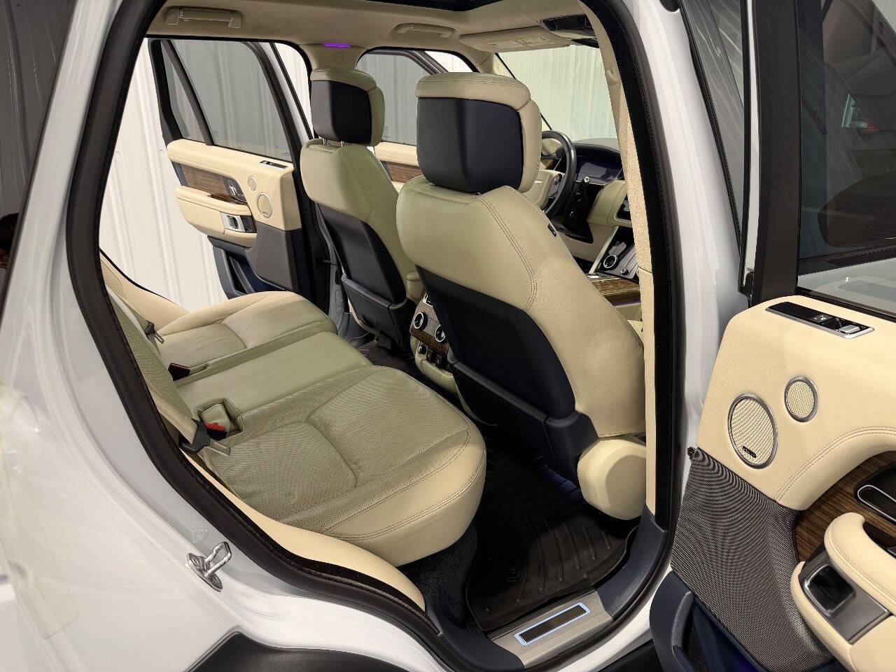 Used 2019 Land Rover Range Rover Supercharged image 20