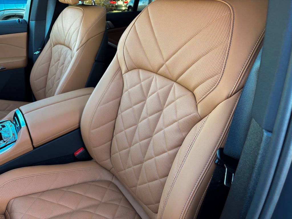 New 2026 BMW X5 xDrive50e w/ M Sport Package image 16