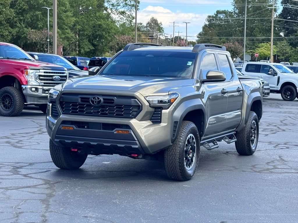 Used 2025 Toyota Tacoma TRD Off-Road AWD/4WD image 2