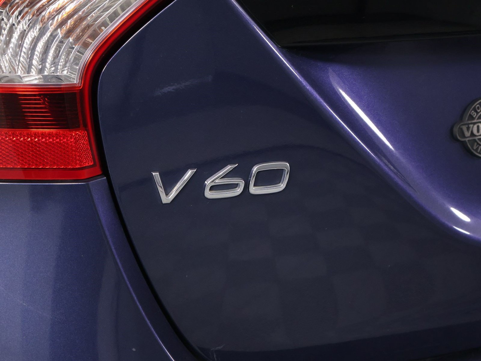 Used 2015 Volvo V60 T5 Premier w/ Convenience Package FWD image 19
