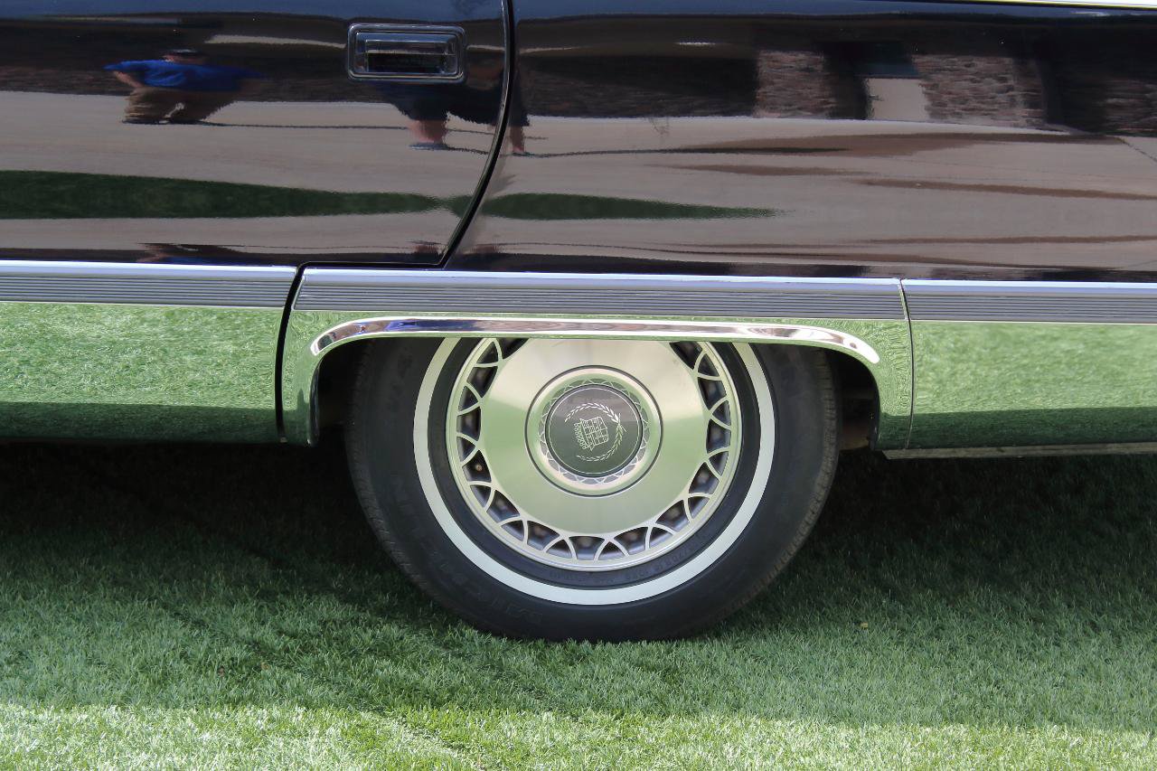 Used 1996 Cadillac Fleetwood Brougham RWD image 31
