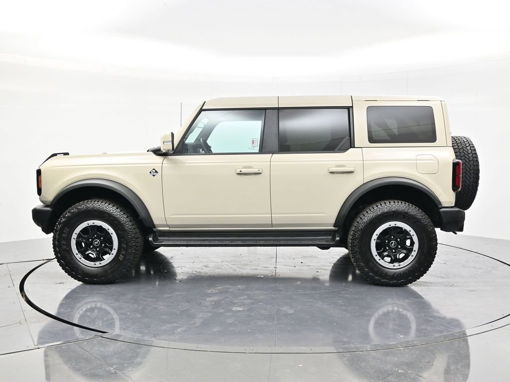 Used 2025 Ford Bronco Outer Banks w/ Sasquatch Package AWD/4WD image 8