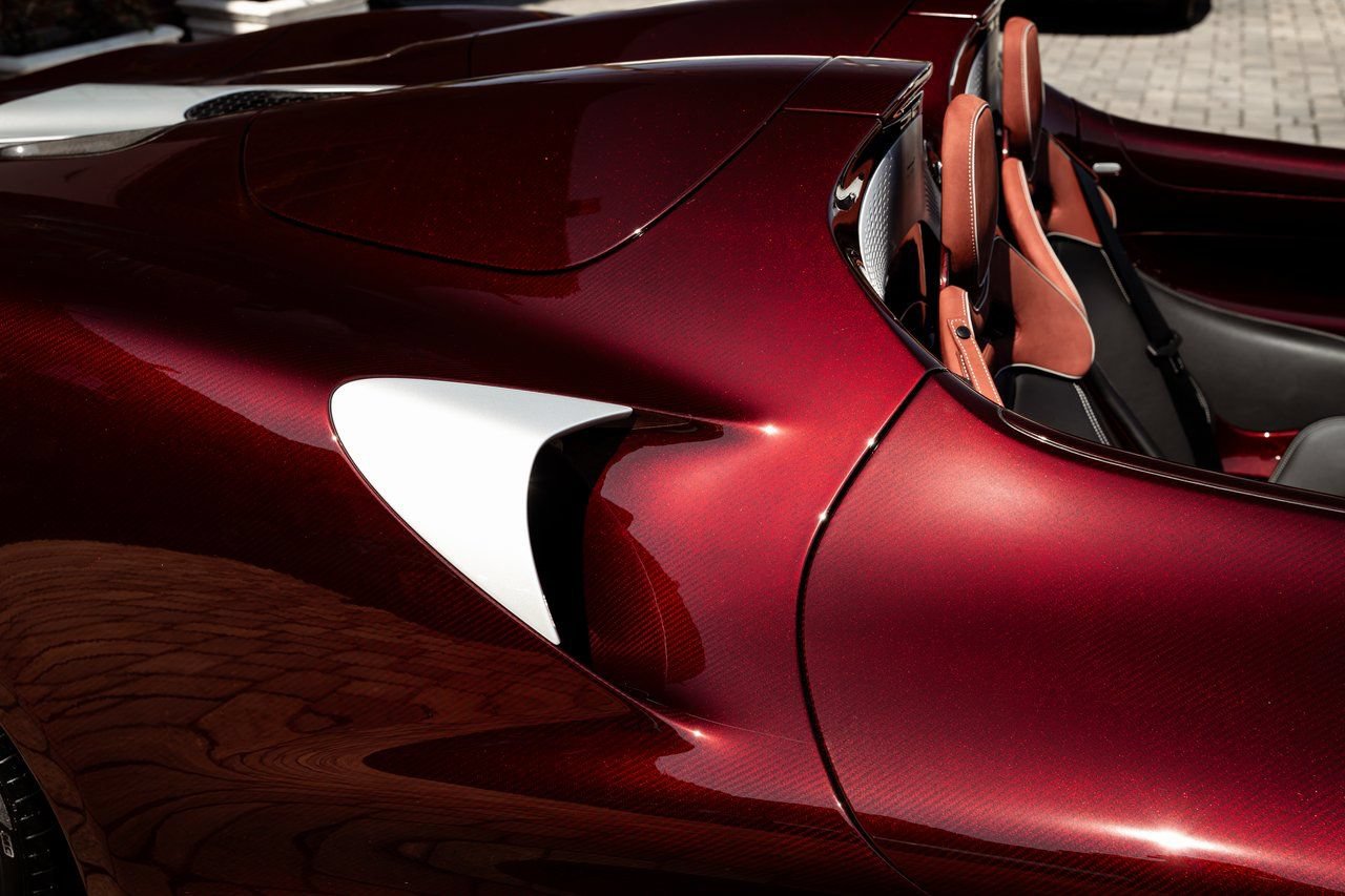 Used 2021 McLaren Elva RWD image 30