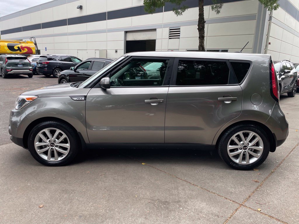 Used 2019 Kia Soul + FWD image 7
