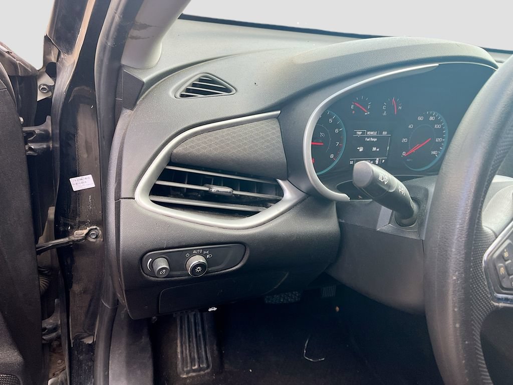Used 2020 Chevrolet Malibu LS FWD image 10