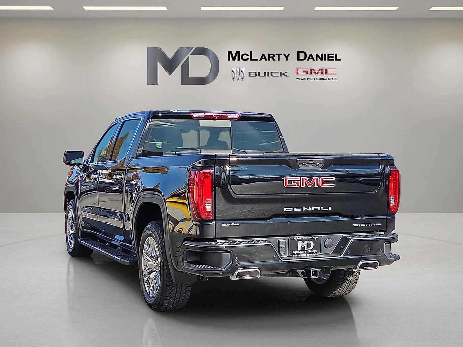 Used 2024 GMC Sierra 1500 Denali image 4
