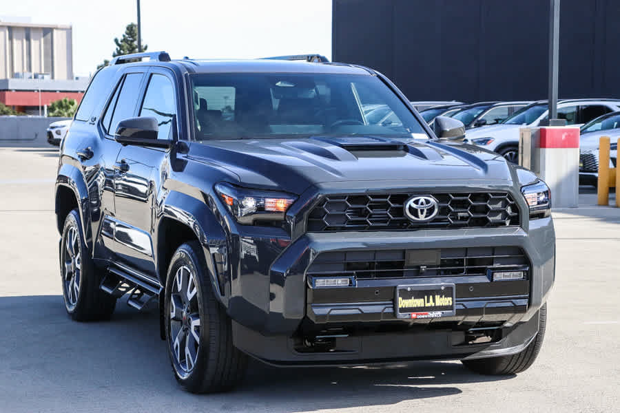 Certified 2026 Toyota 4Runner TRD Sport Premium AWD/4WD image 3