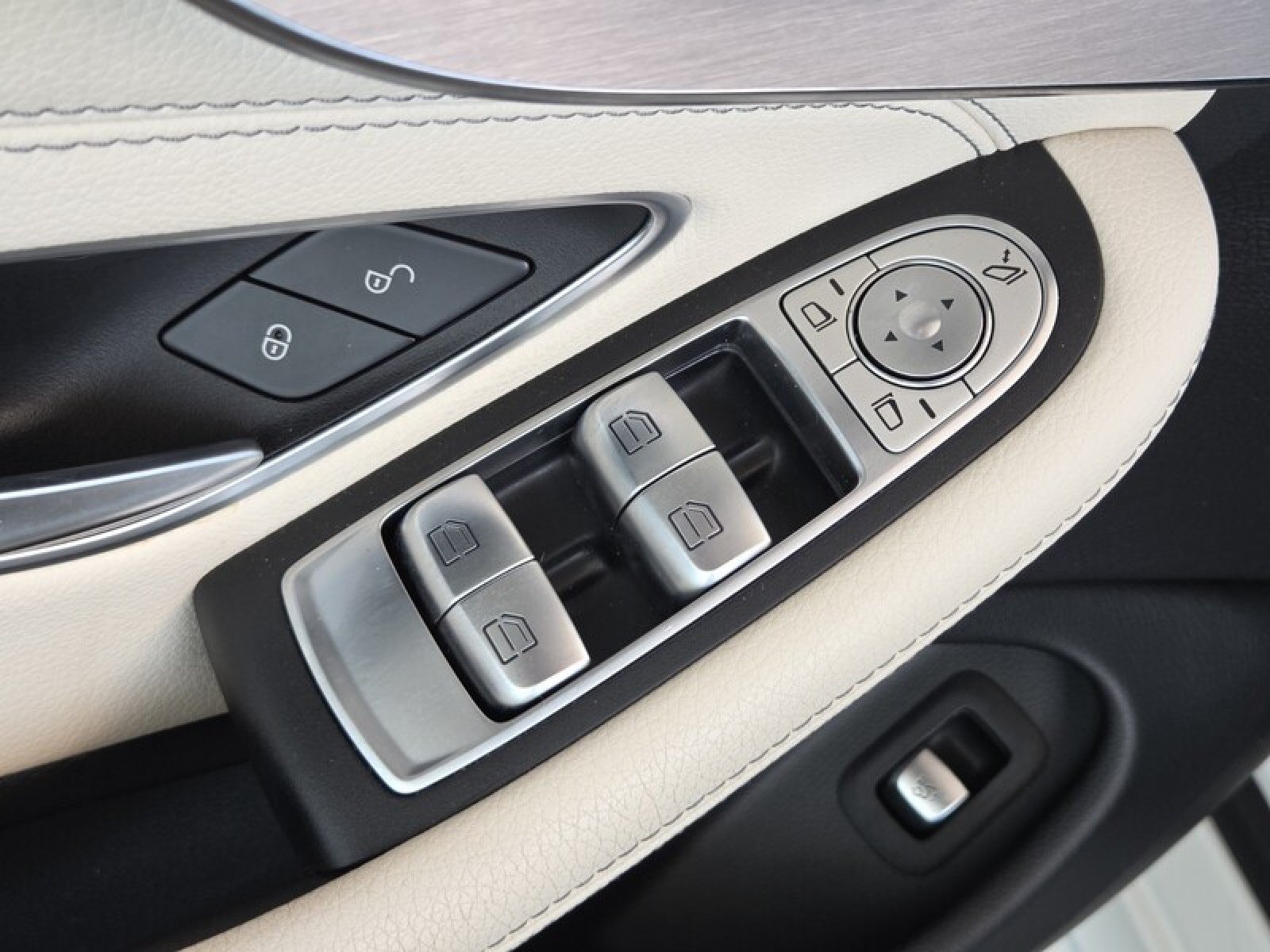 Certified 2021 Mercedes-Benz C 300 Cabriolet image 22