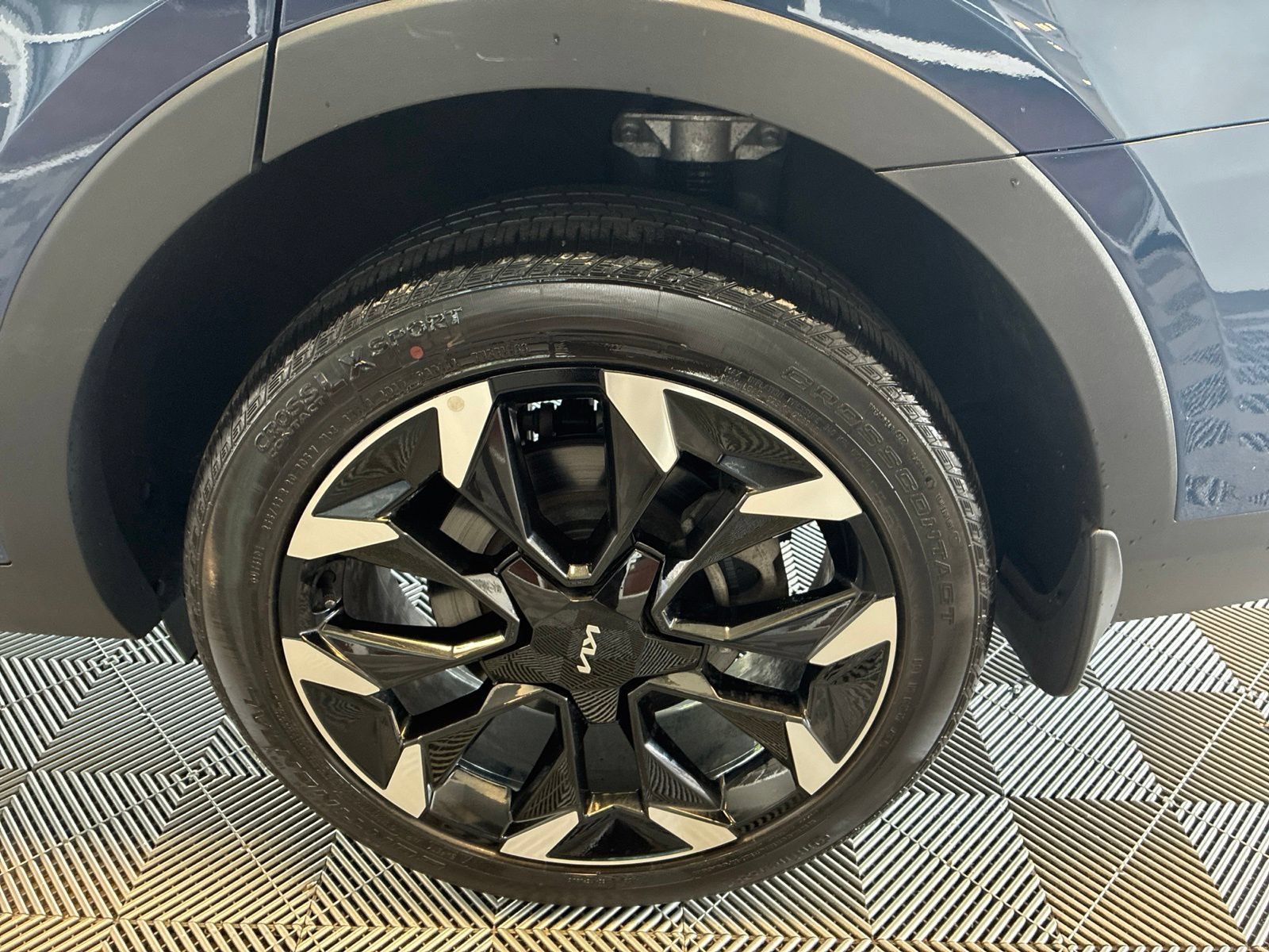 Used 2025 Kia Sorento X-Line EX AWD/4WD image 8