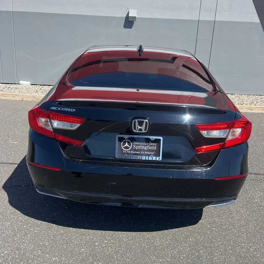 Used 2019 Honda Accord EX image 4