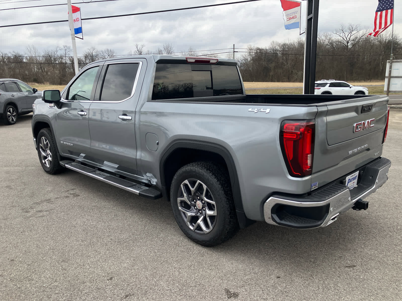 New 2026 GMC Sierra 1500 SLT w/ SLT Premium Package image 5