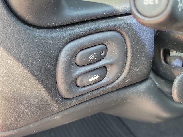 Used 2000 Chevrolet Corvette Coupe w/ Memory Pkg image 8