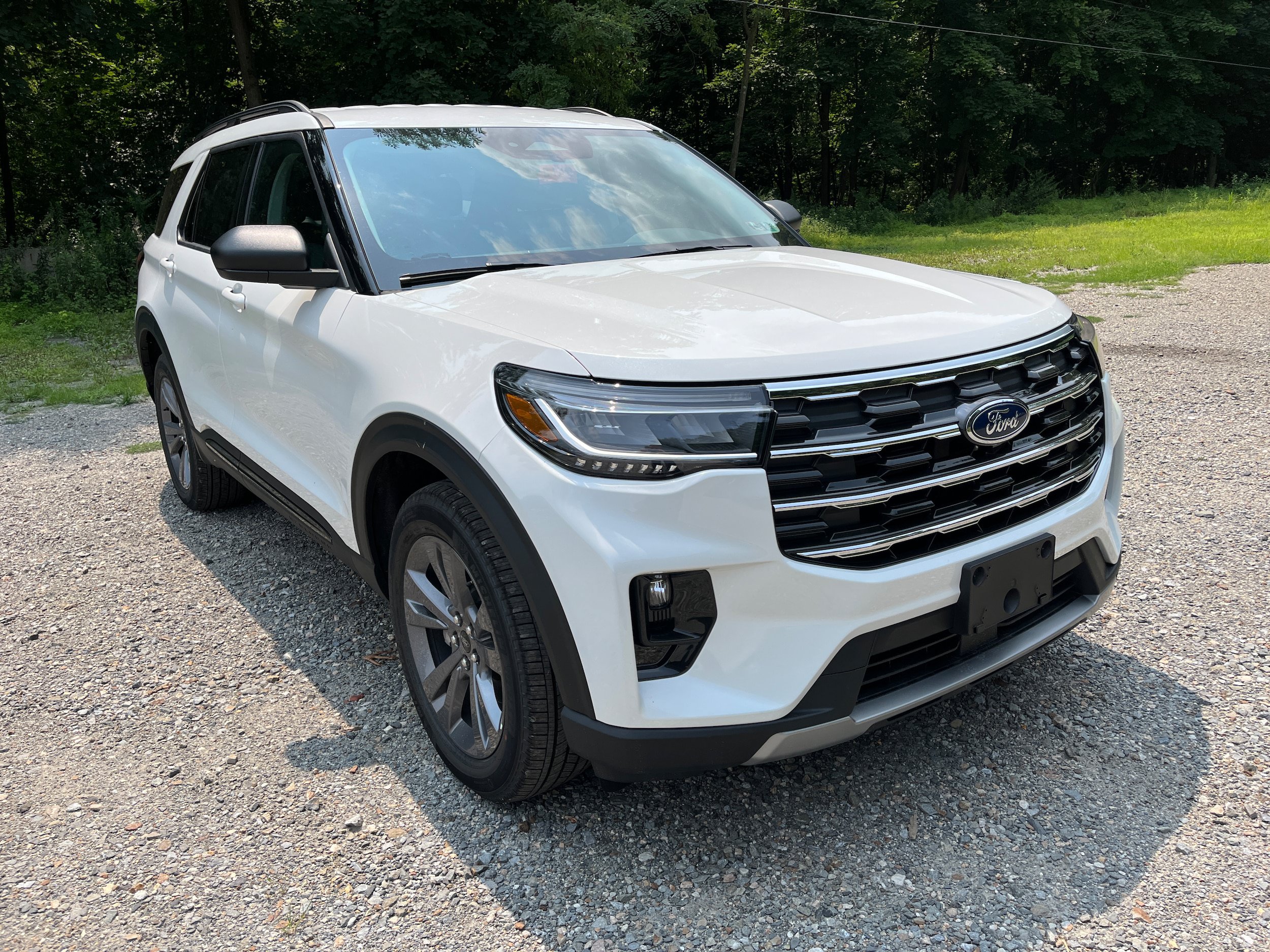 New 2026 Ford Explorer Active w/ Active Comfort Package AWD/4WD image 3