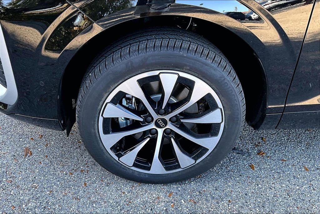 New 2026 Audi Q3 quattro 2.0T AWD/4WD image 13