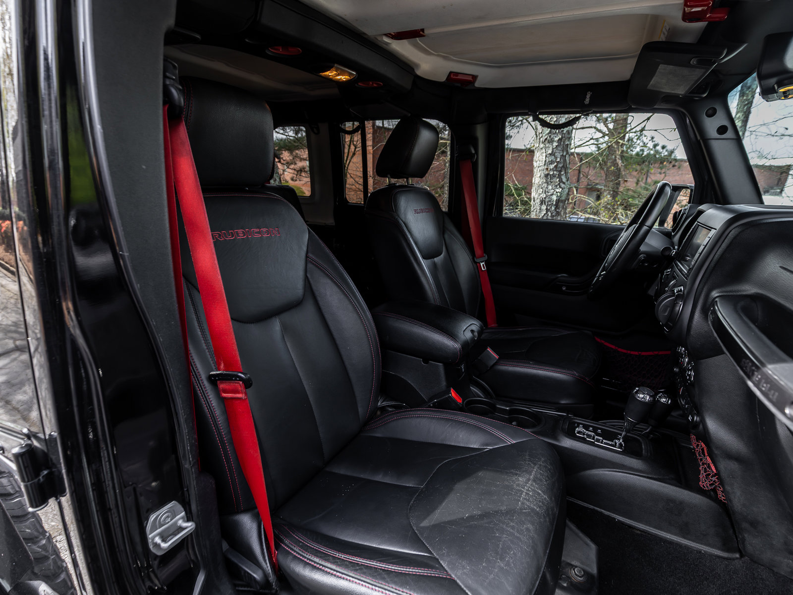 Used 2017 Jeep Wrangler Unlimited Rubicon AWD/4WD image 14