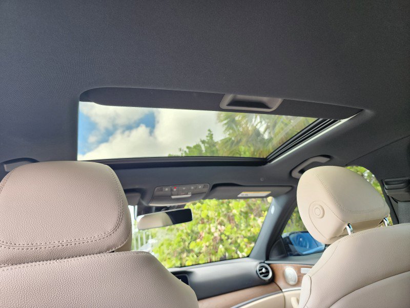 Used 2023 Mercedes-Benz E 350 4MATIC Sedan image 34