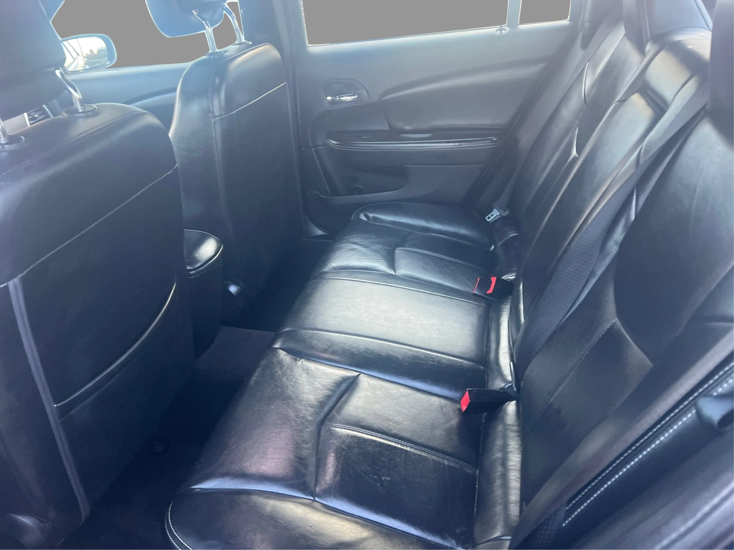 Used 2011 Chrysler 200 Limited FWD image 11