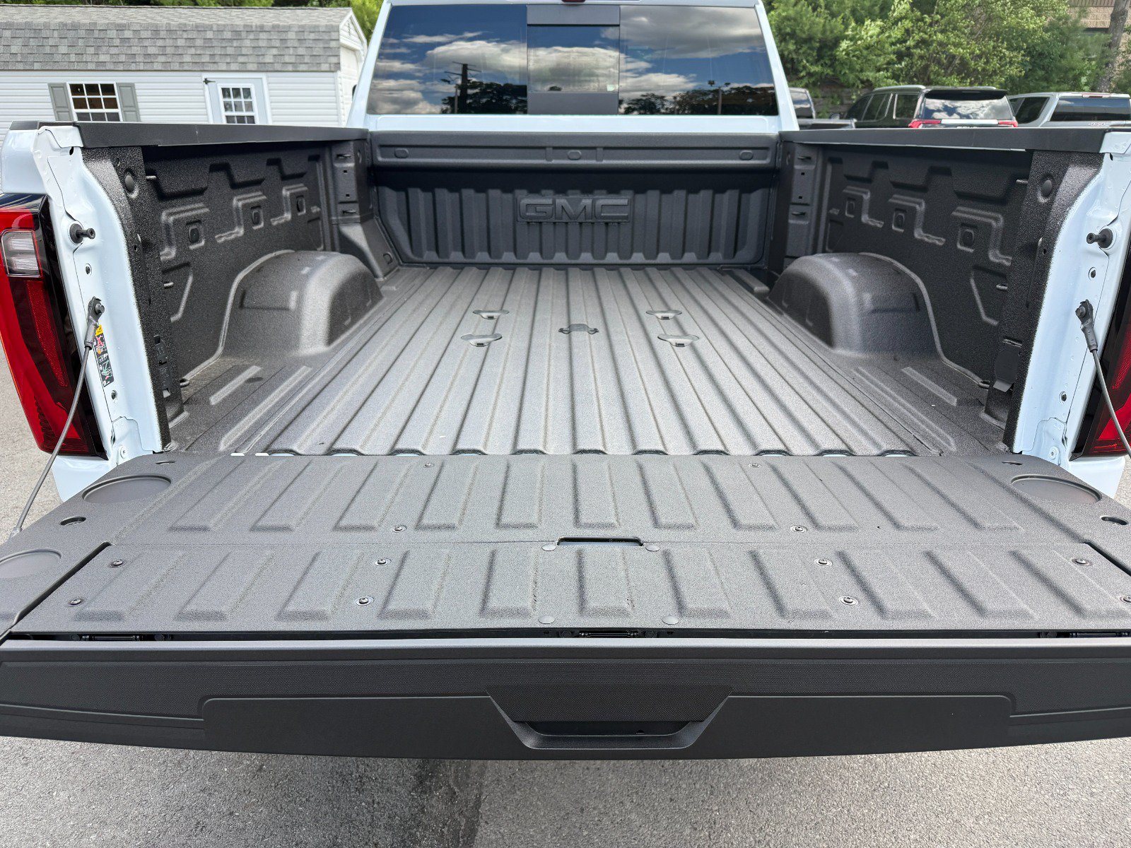 New 2026 GMC Sierra 2500 Denali Ultimate w/ LPO, Black Badging Package AWD/4WD image 20