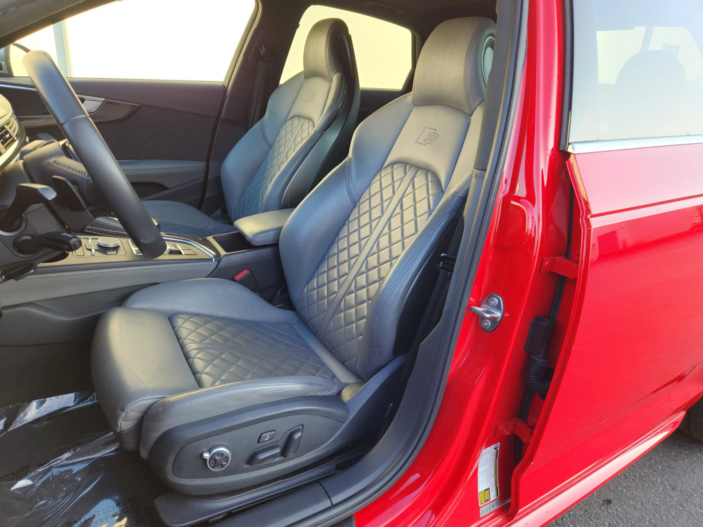 Used 2018 Audi S4 Premium Plus w/ S Sport Package AWD/4WD image 7