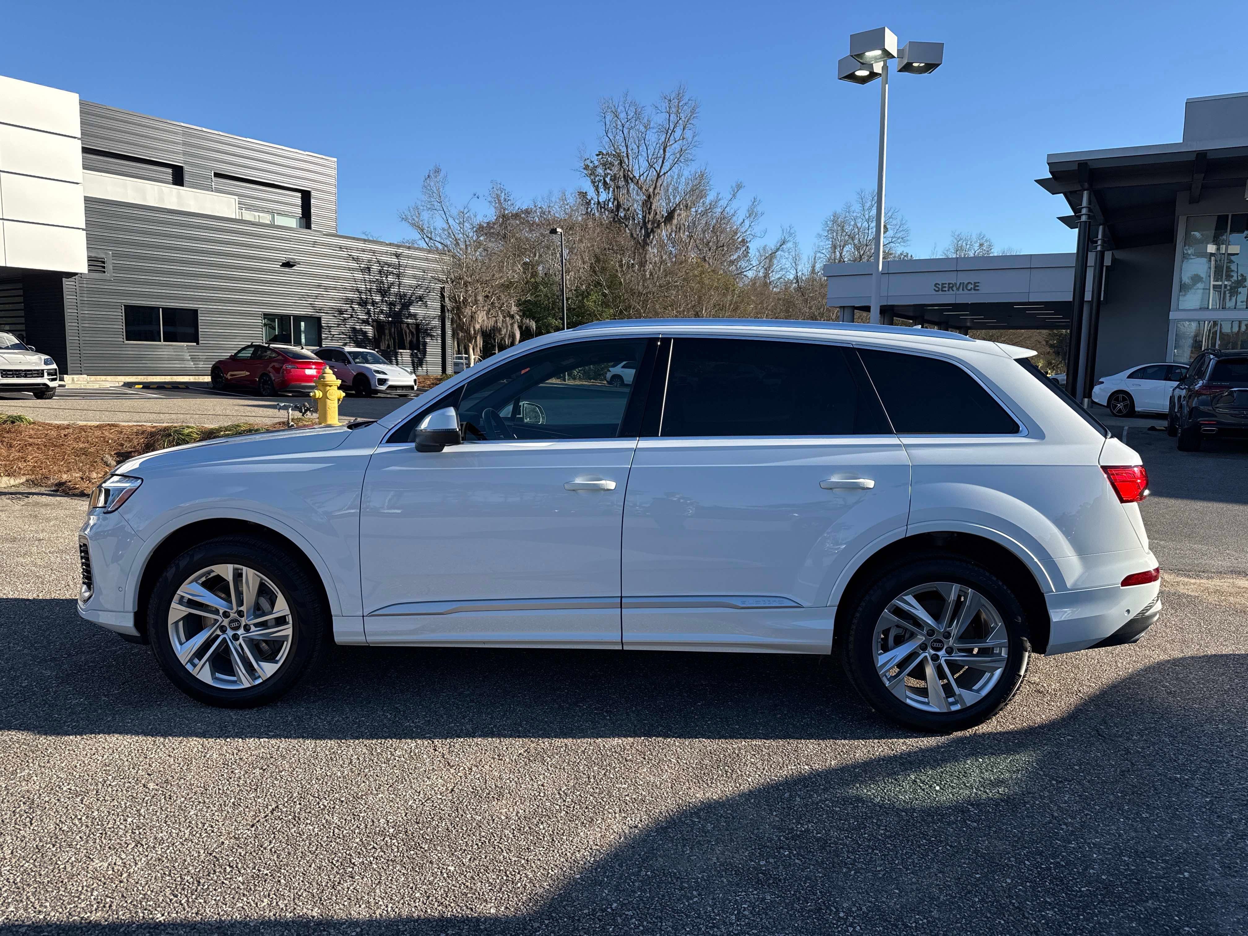Used 2025 Audi Q7 3.0T Premium Plus image 8
