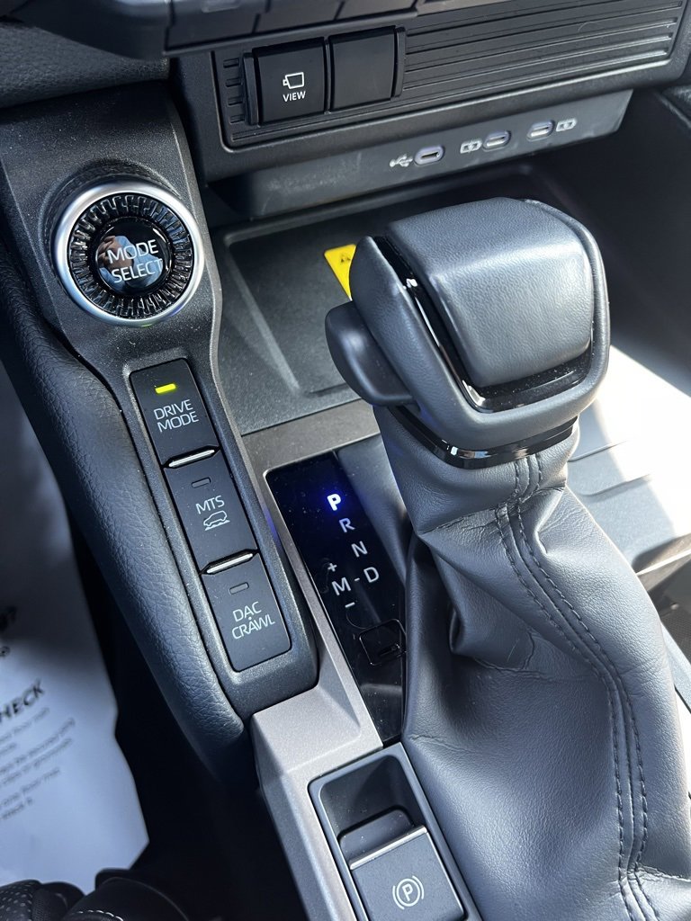 Certified 2024 Toyota Land Cruiser image 20