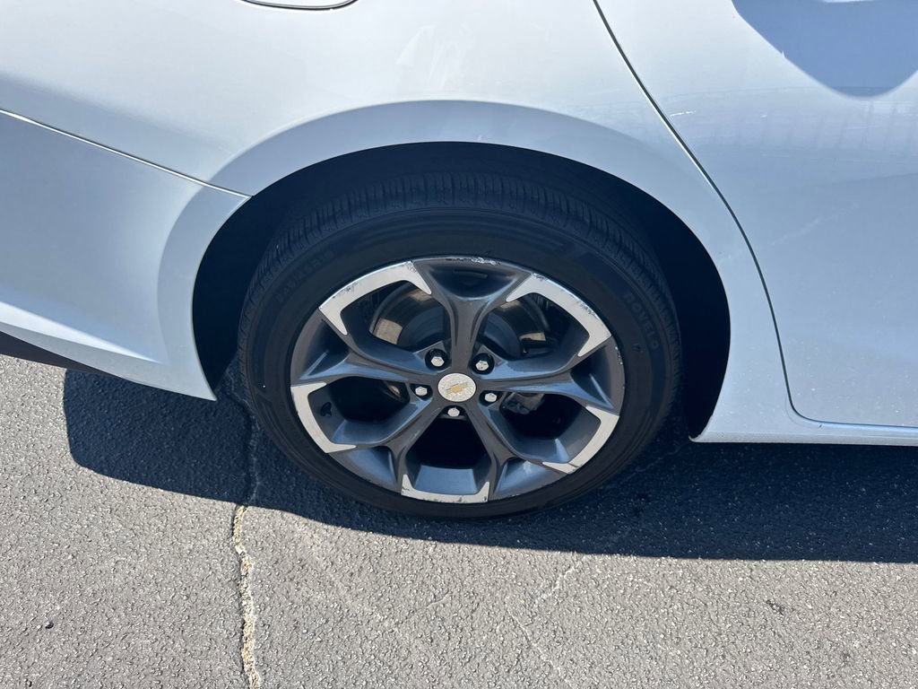 Used 2022 Chevrolet Malibu LT FWD image 18