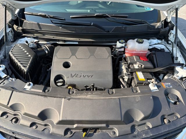 Used 2021 Chevrolet Traverse LS FWD image 25