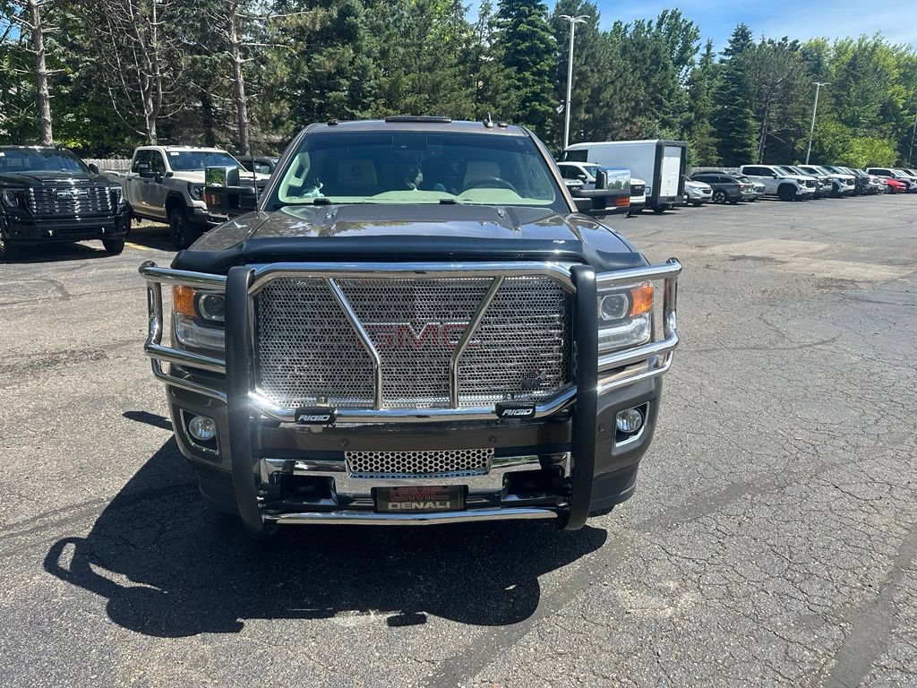 Used 2015 GMC Sierra 3500 Denali w/ Duramax Plus Package RWD image 3