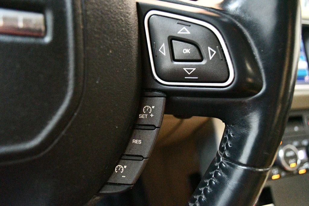 Used 2015 Land Rover Range Rover Evoque Pure Plus AWD/4WD image 42