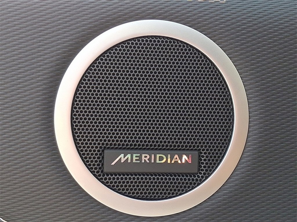 New 2025 Land Rover Discovery Dynamic SE image 21