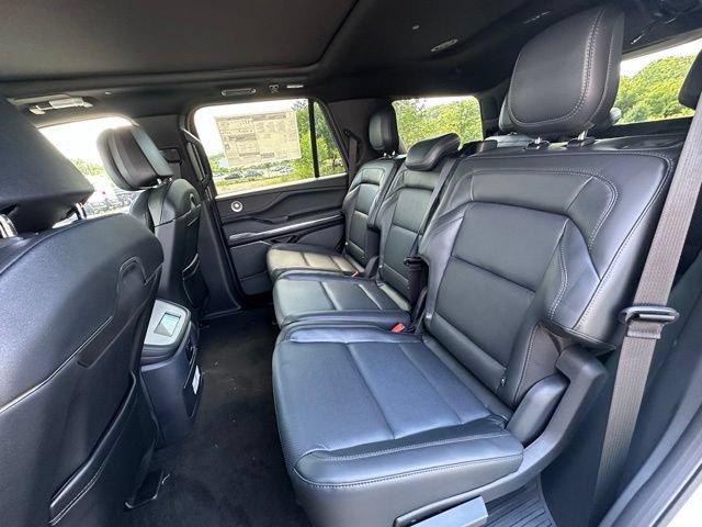 New 2027 Lincoln Navigator Reserve w/ Jet Appearance Package AWD/4WD image 20