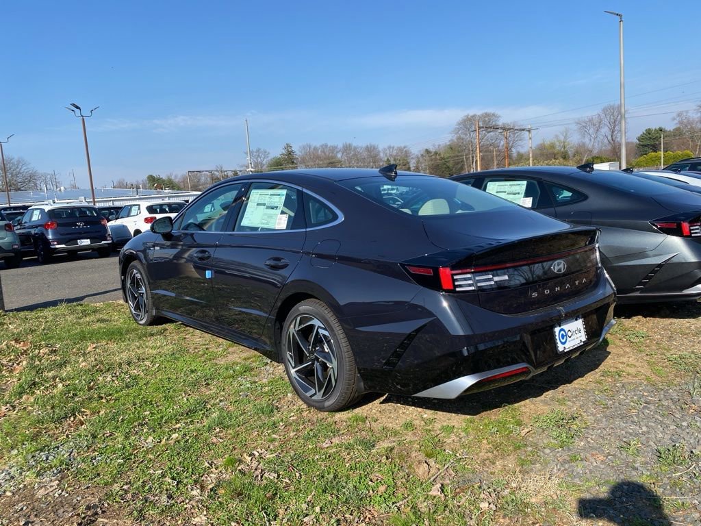 New 2026 Hyundai Sonata SEL AWD/4WD image 8