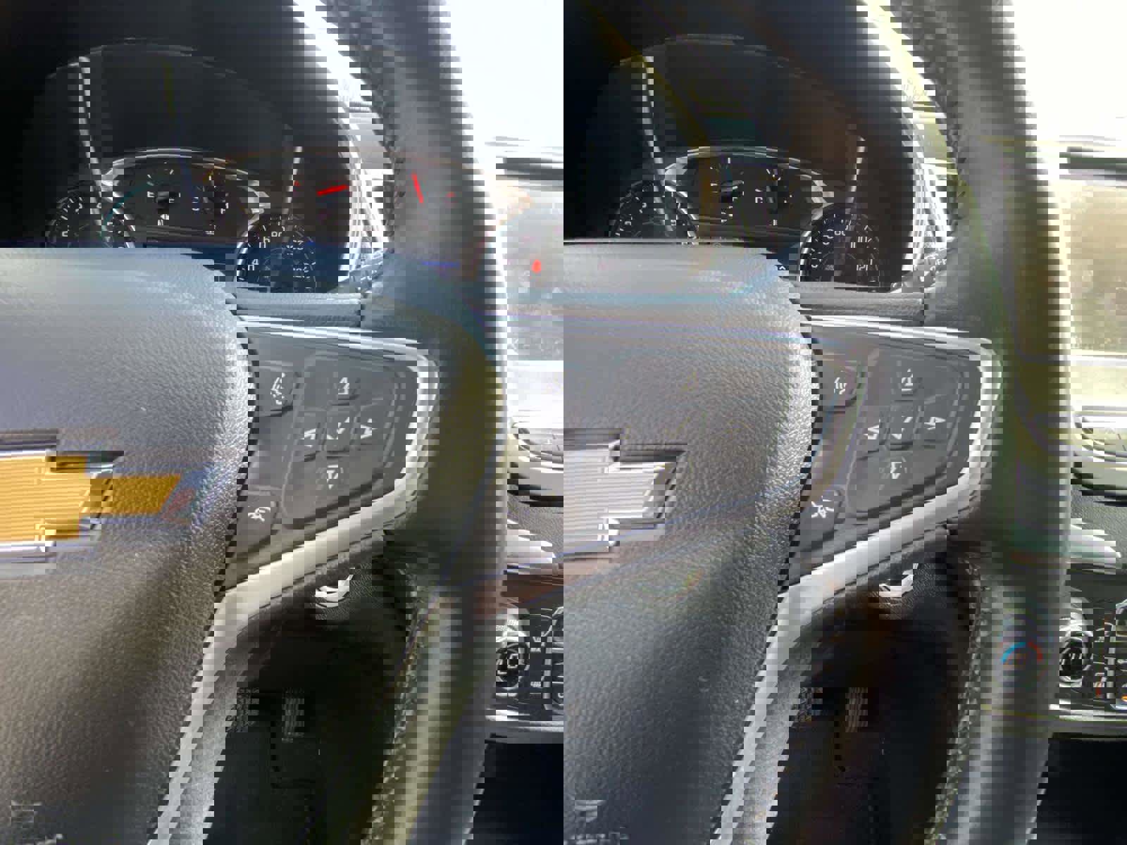 Used 2021 Chevrolet Equinox LT image 14