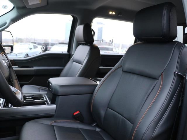 New 2026 Ford F250 Lariat w/ Black Appearance Package image 21