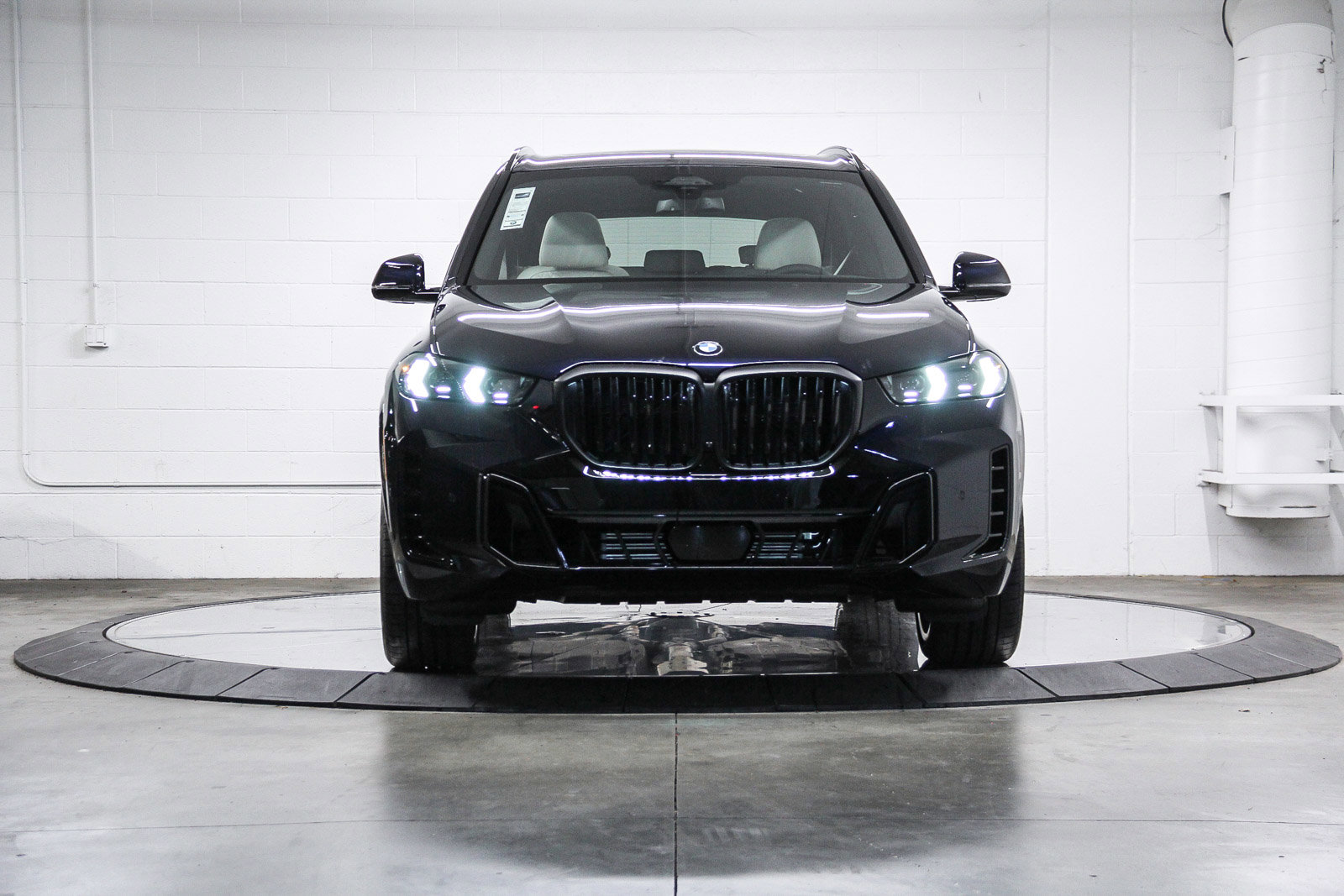 New 2026 BMW X5 sDrive40i RWD image 2