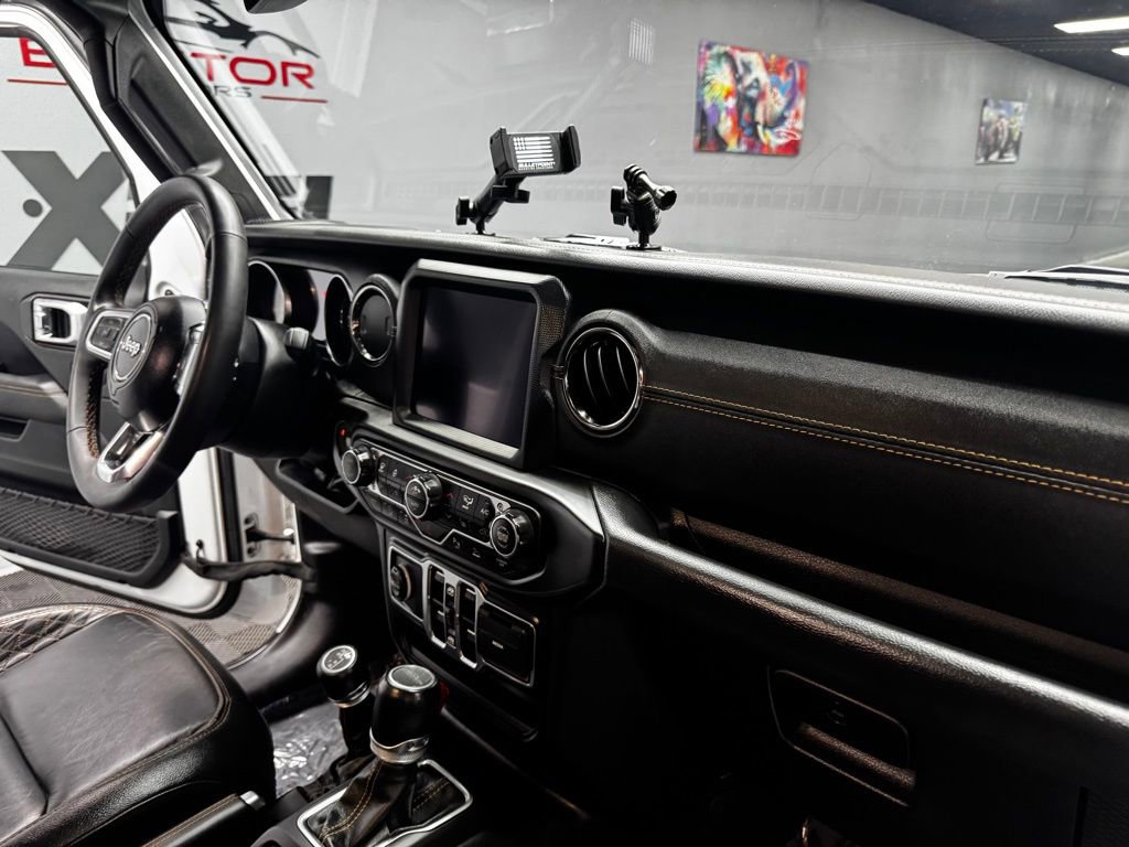 Used 2023 Jeep Gladiator Overland AWD/4WD image 49