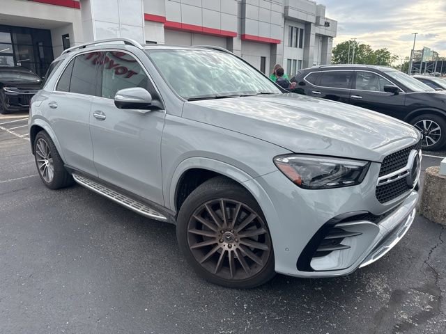 Used 2024 Mercedes-Benz GLE 580 4MATIC image 2