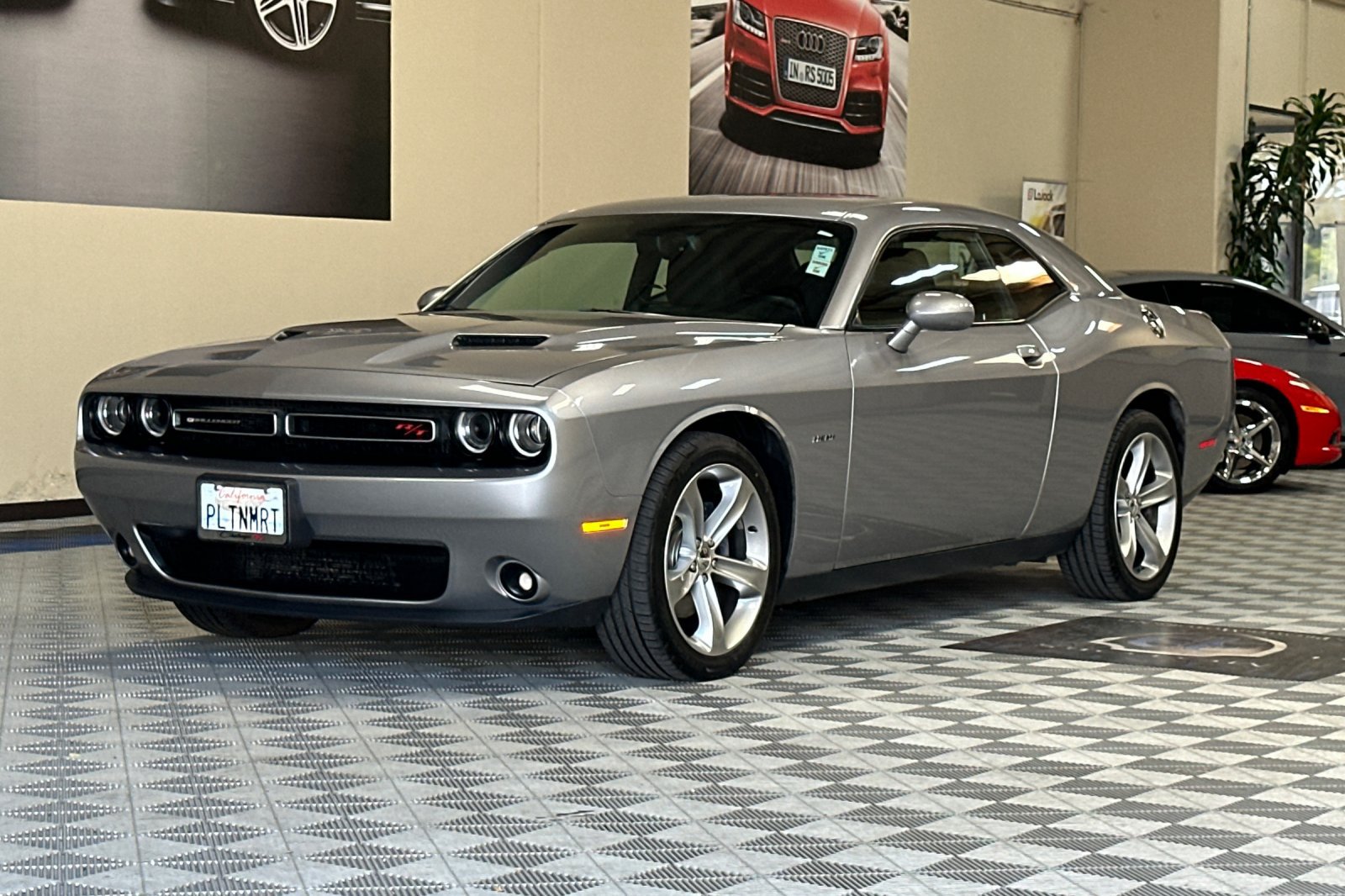 Used 2015 Dodge Challenger R/T w/ Quick Order Package 28B R/T RWD image 8