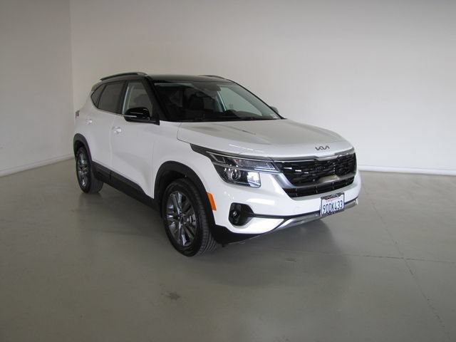 Used 2023 Kia Seltos S FWD image 3